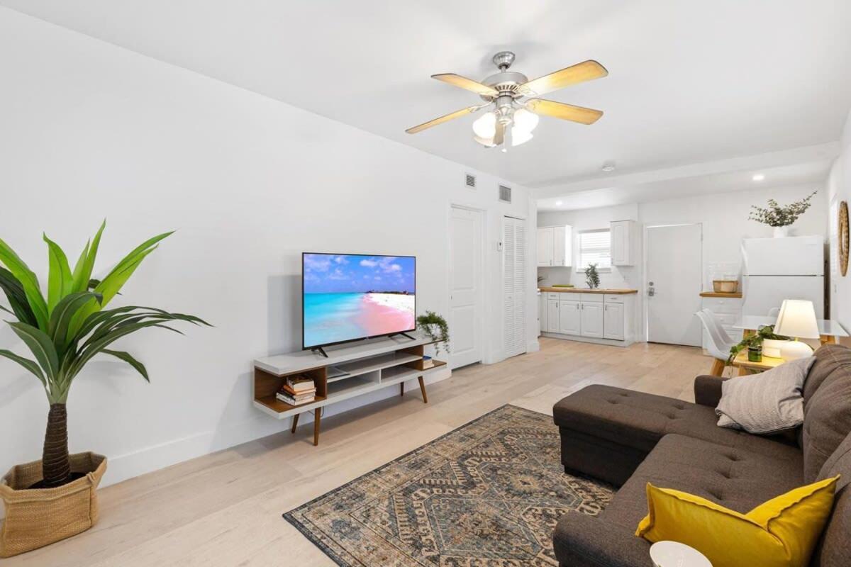 Dreamy 1-Bedroom Apt Walking Distance To Las Olas Fort Lauderdale Bagian luar foto