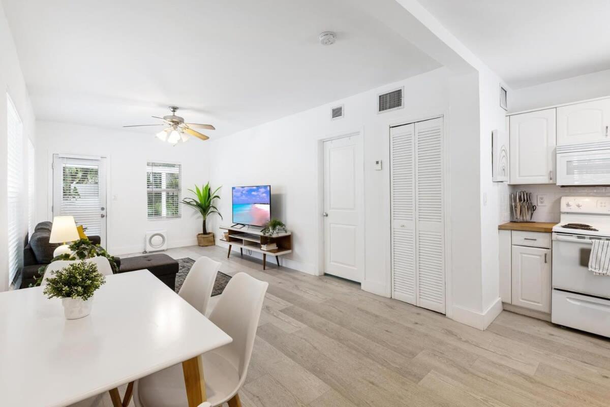 Dreamy 1-Bedroom Apt Walking Distance To Las Olas Fort Lauderdale Bagian luar foto